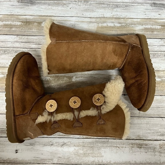 UGG Bailey Button Triplet Shearling Tall Boot - Picture 12 of 16